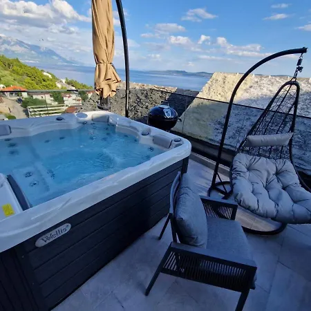 Cico With Jacuzzi *