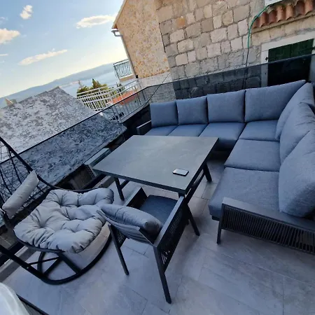 Cico With Jacuzzi Villa